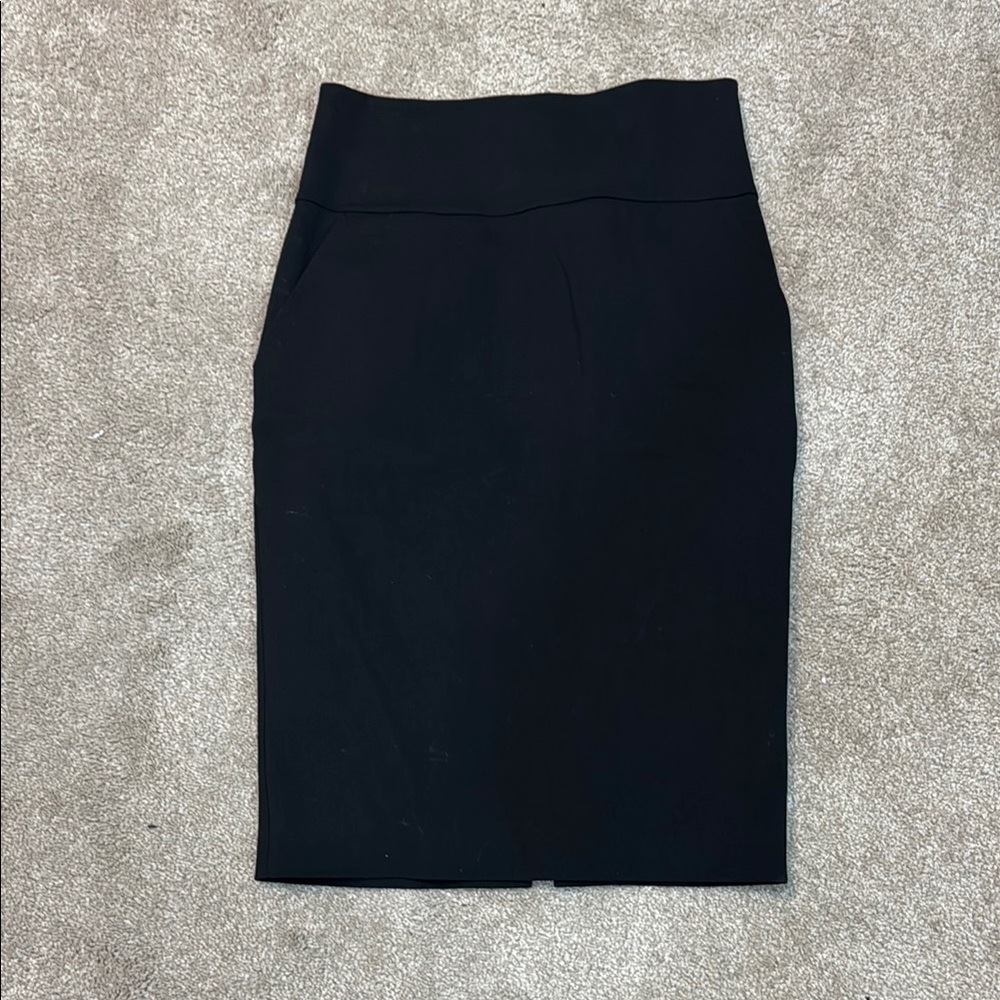 Classic Black Knee-length Pencil Skirt for Work